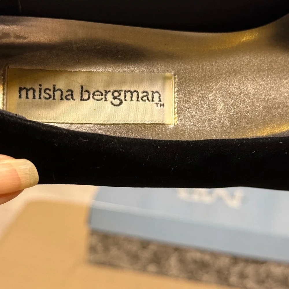 Misha Bergmann Black‎ Velvet Pointed Toe Heels Evening Cocktail Career Size 10